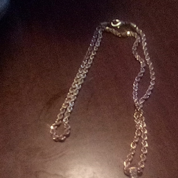 Charm and like gold chain - Picture 3 of 3